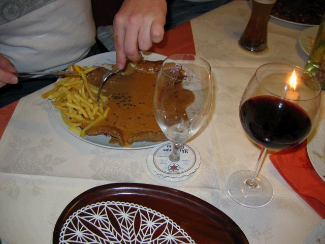 Riesenschnitzel beim Italiener in Rllbach